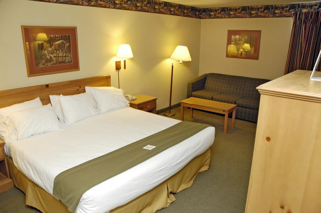 Pellston Lodge Zimmer foto